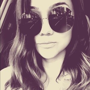 Meet your Posher, Courtney